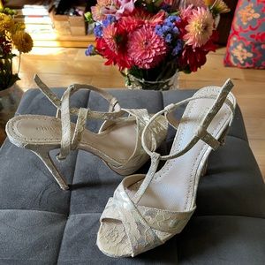 Glamorous Charles David lacy evening open-toed heals. Champaign color.